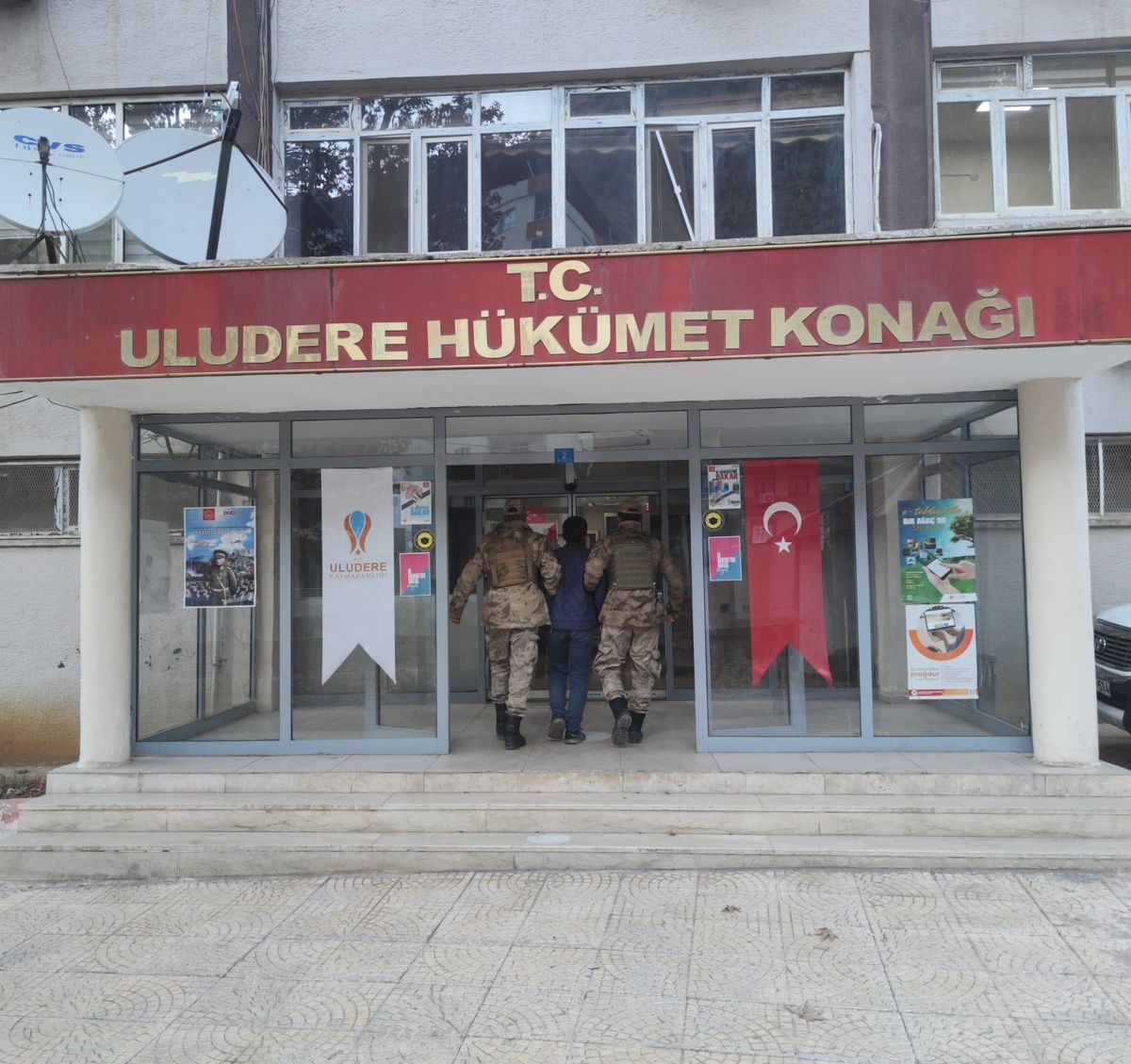 Şırnak\'ta 4 yıl kesinleşmiş hapis cezası bulunan hükümlü yakalandı