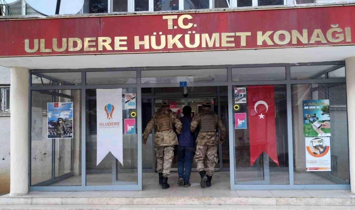 Şırnak\'ta 7 yıldır aranan şahsı JASAT yakaladı