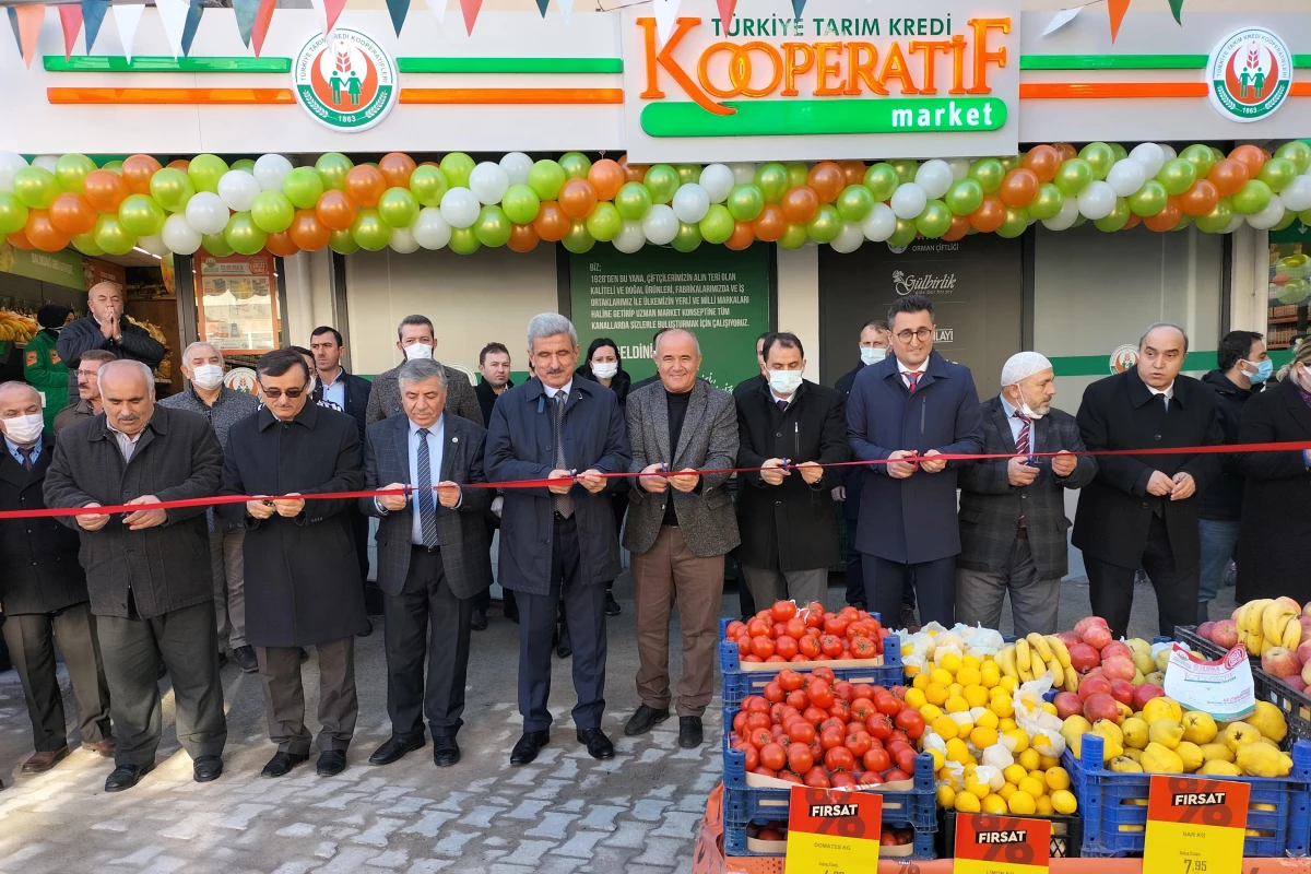 Tarım Kredi Kooperatif Market Vezirköprü\'de hizmete açıldı