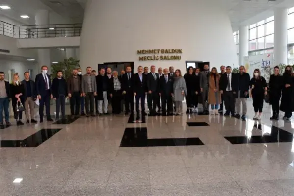 TOBB Züccaciye Meclisi Başkanı Kolbaşı: Cam kapak krizi çözüldü