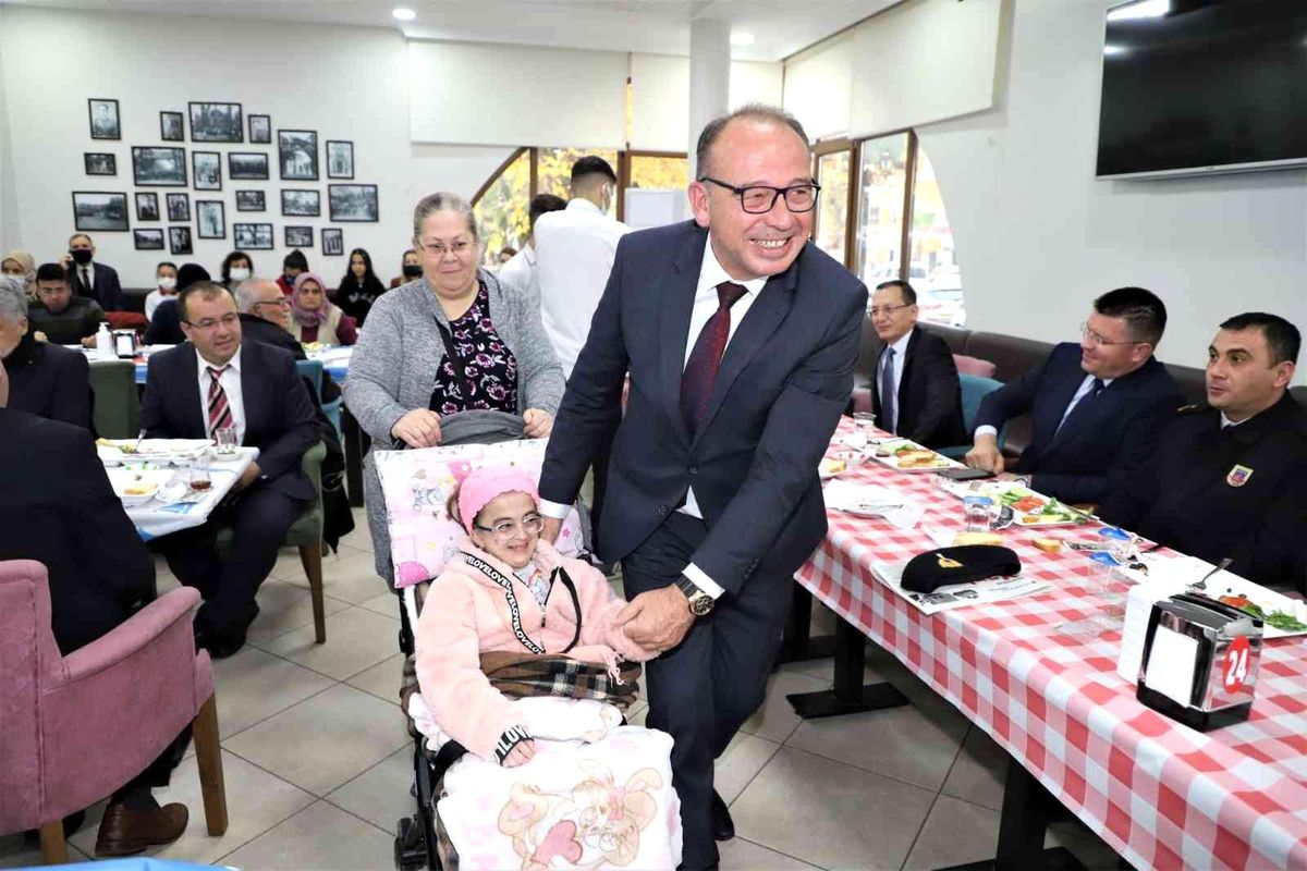 Turgutlu\'da 3 Aralık Dünya Engelliler Günü unutulmadı