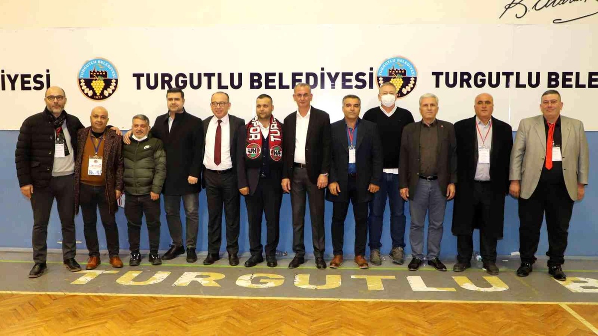 Turgutluspor\'un yeni yönetiminden taraftara jest