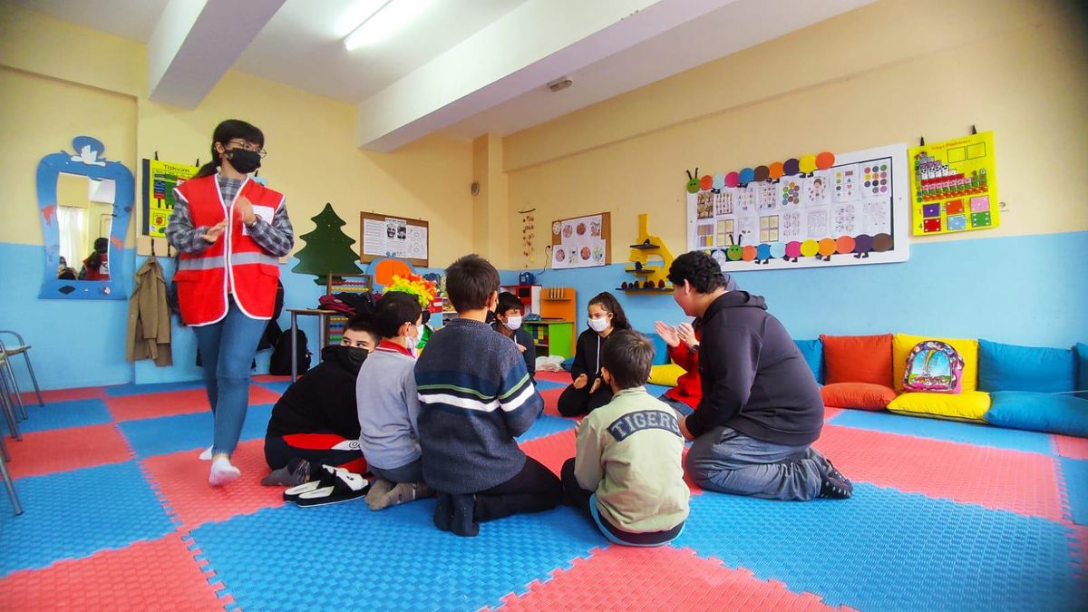 Türk Kızılay Manisa Şubesi 3 Aralık Dünya Engelliler Günü etkinliği düzenledi