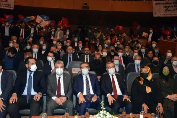 AK Parti'li Mahir Ünal'dan Zaten kimse gelmemiş ki sözleriyle ilgili yeni açıklama: Espri yaptım