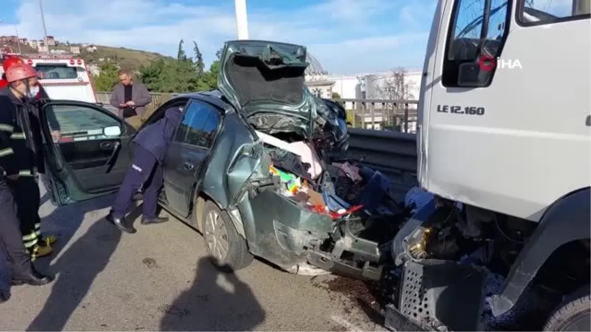 Araç hurdaya döndü... Akaryakıtı biten otomobile akaryakıt tankeri çarptı: 1 ölü, 3 yaralı