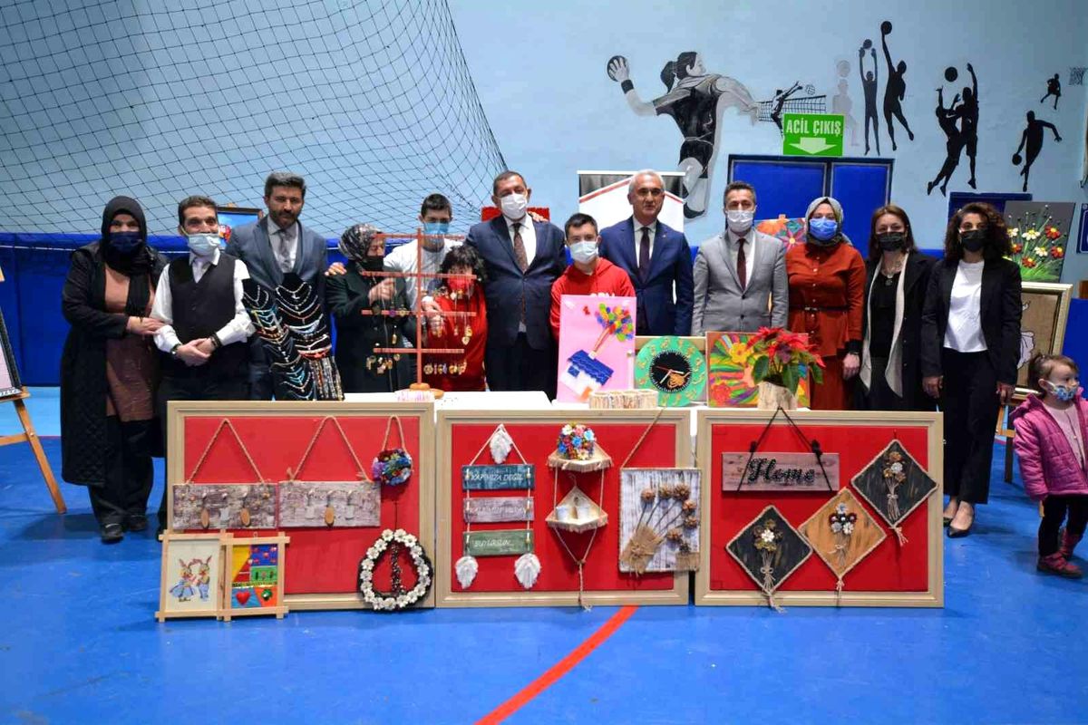 Engelli bireyler doyasıya eğlendi