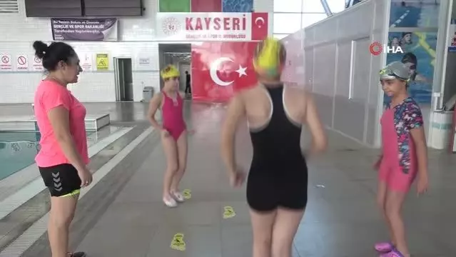 Engelli yüzme şampiyonları