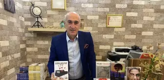 Gazeteci yazar Ali Eyce, okurlarıyla buluştu