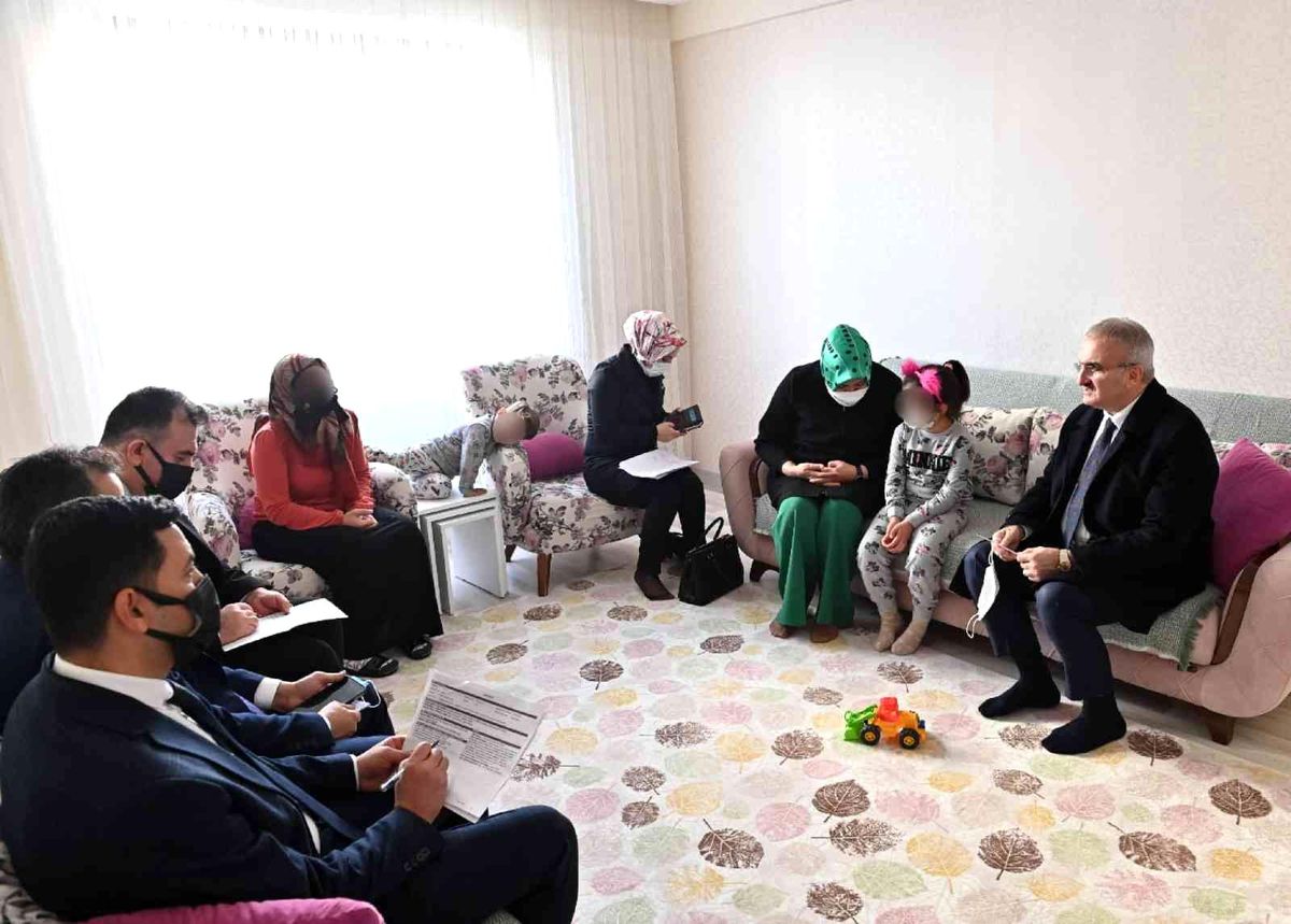 Karaloğlu ailesi gönülleri sıcak tutmaya devam ediyor