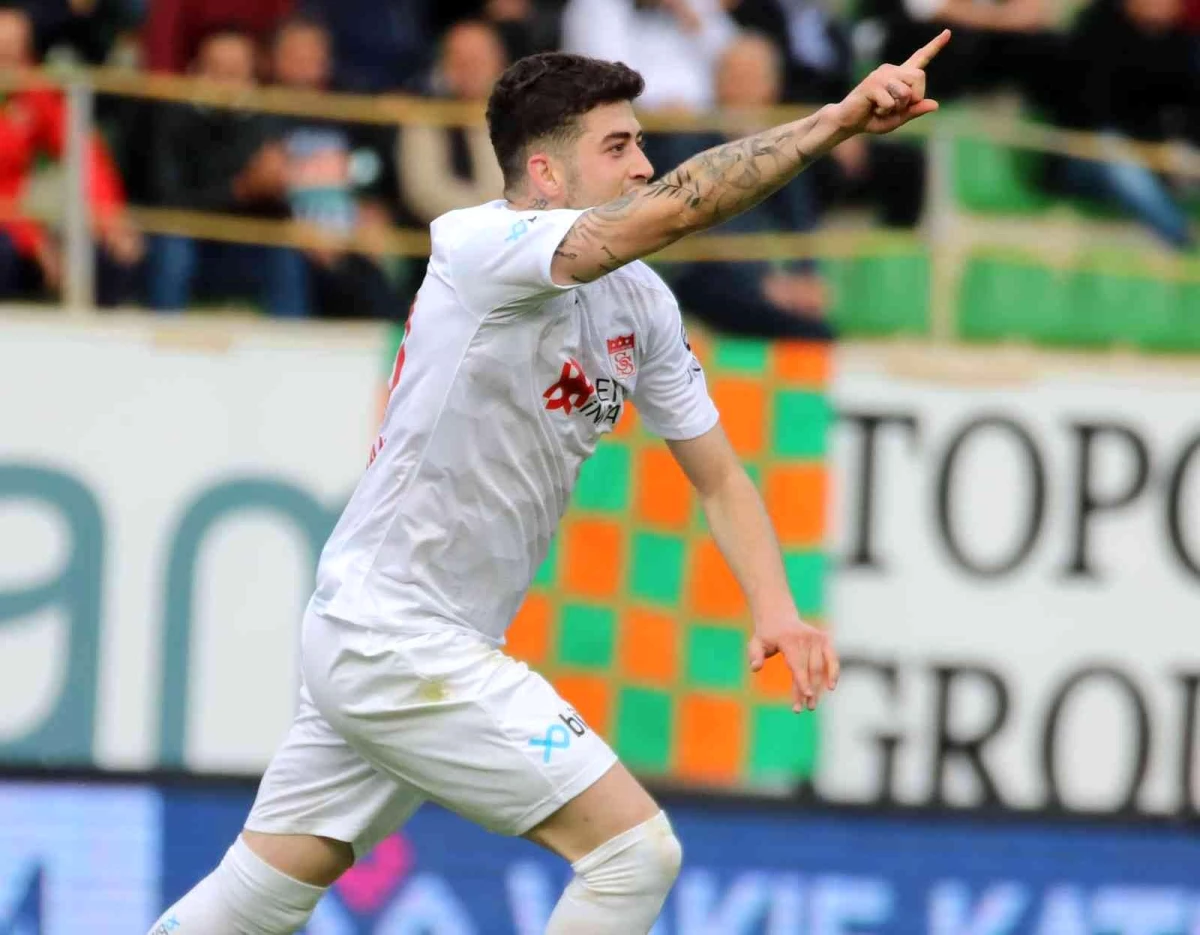 Kerem Atakan, Süper Lig\'deki ilk golünü Alanya\'ya attı