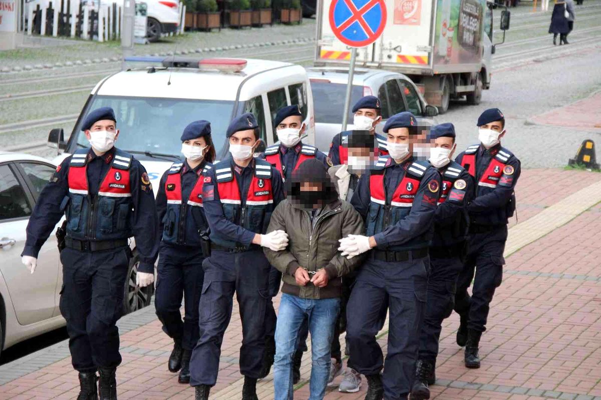 Son dakika haberi | Kocaeli\'de yakalanan 3 terör örgütü üyesi tutuklandı