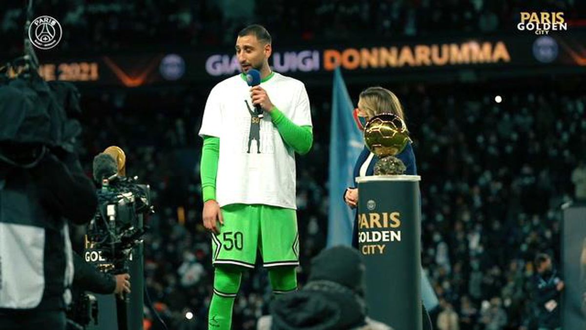 Lionel Messi ve Gianluigi Donnarumma\'ya Parc des Princes\'de Ballon d\'Or Ödülleri Verildi