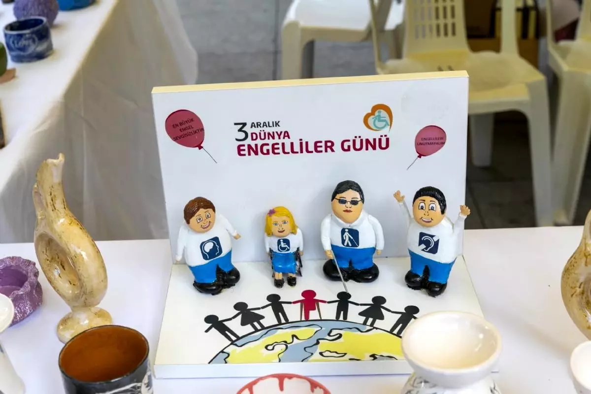 Mersin Büyükşehir\'den "Engelsiz El Emeği Stantları"