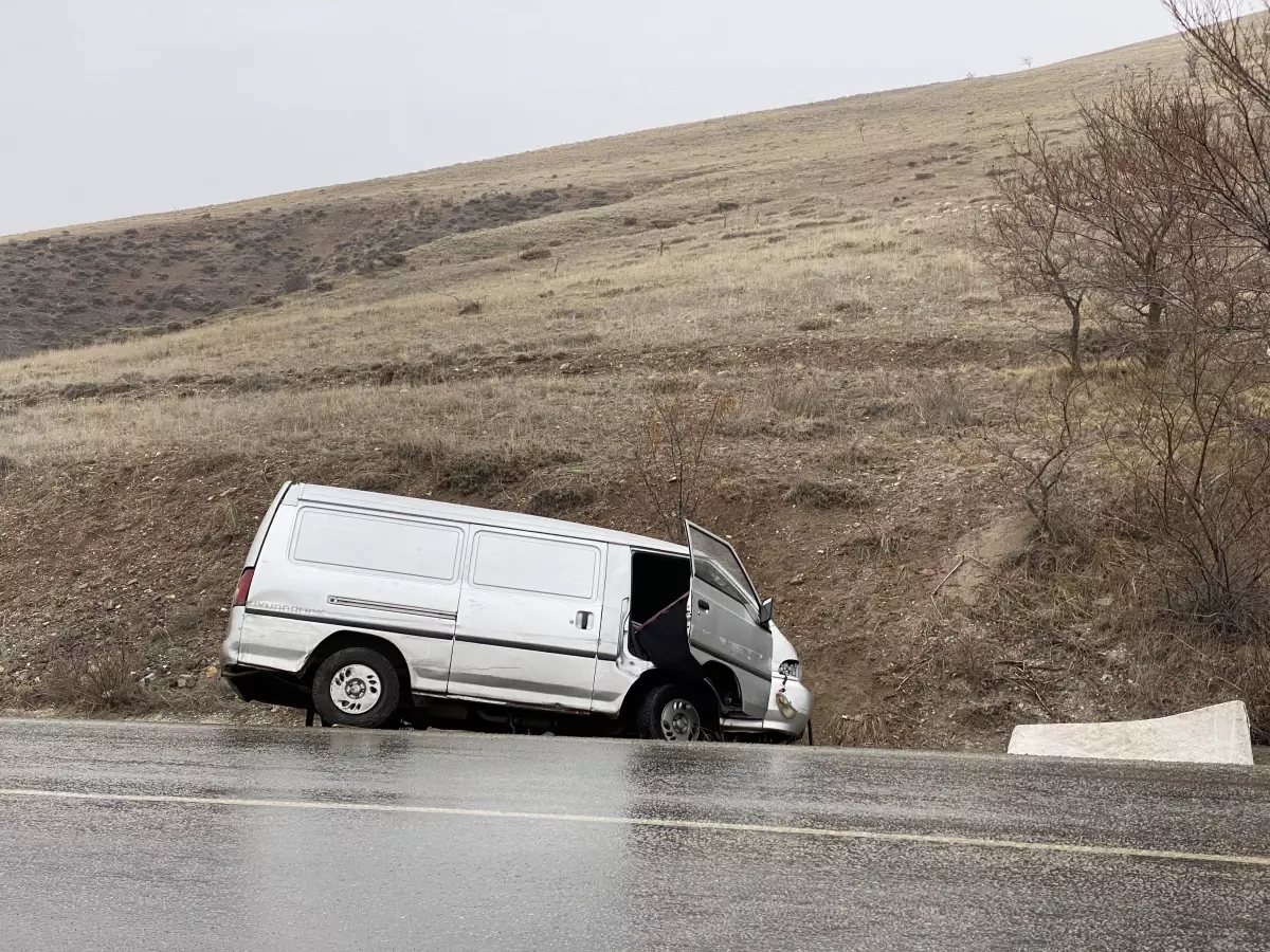 Son dakika haber... Trafik kazasında bir kişi öldü, bir kişi yaralandı