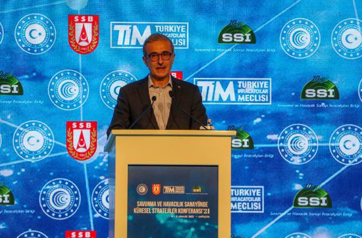 Son dakika: Bakan Muş: Cumhuriyet tarihinin en yüksek aylık ihracat değeri kaydedildi (2)