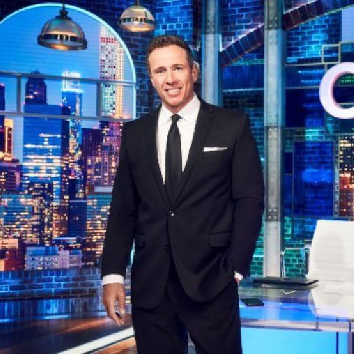 CNN\'den kovulan Chris Cuomo: Abime neden yardımcı olduğumu açıkladım