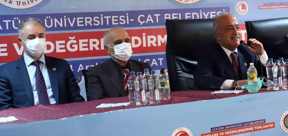 Rektör Çomaklı: "Çat\'ın büyümesi ve gelişmesi için ne gerekiyorsa yapmaya hazırız"