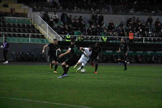 Spor Toto 1. Lig: Denizlispor: 1 Bursaspor: 3