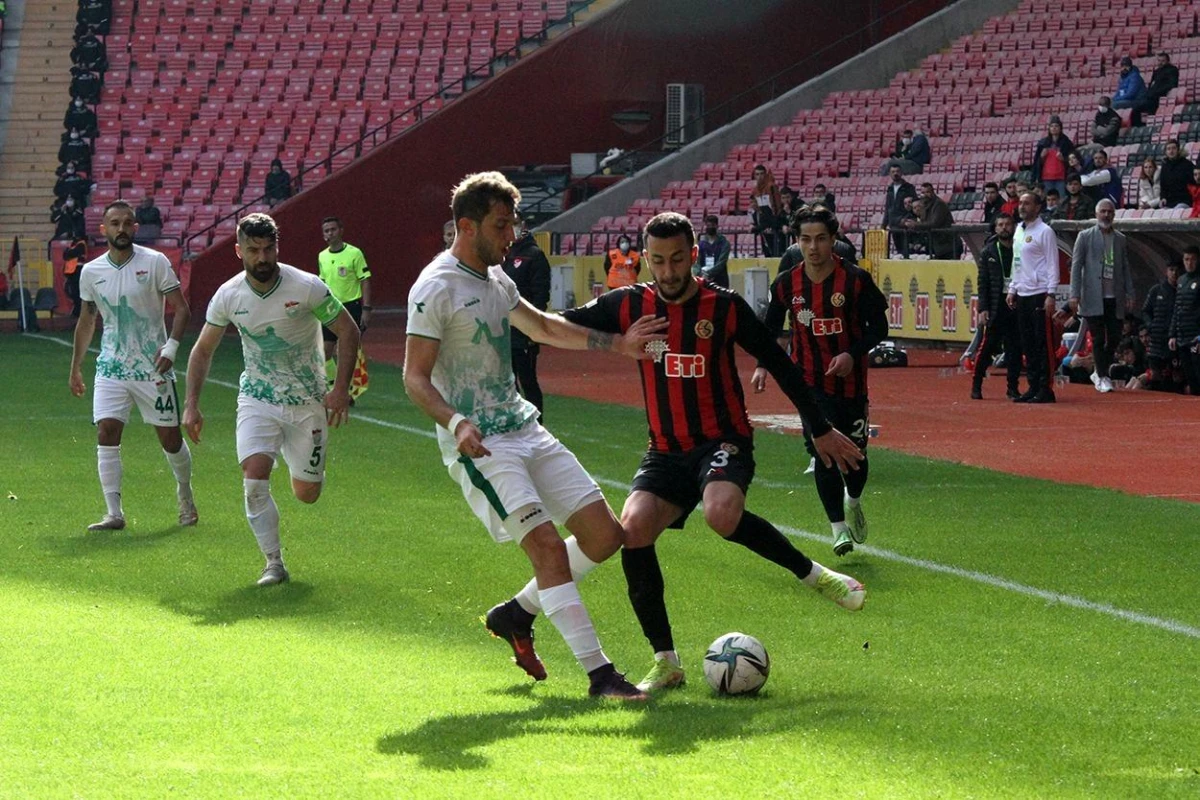 TFF 2. Lig: Eskişehirspor: 1 Kırşehir Belediyespor: 1