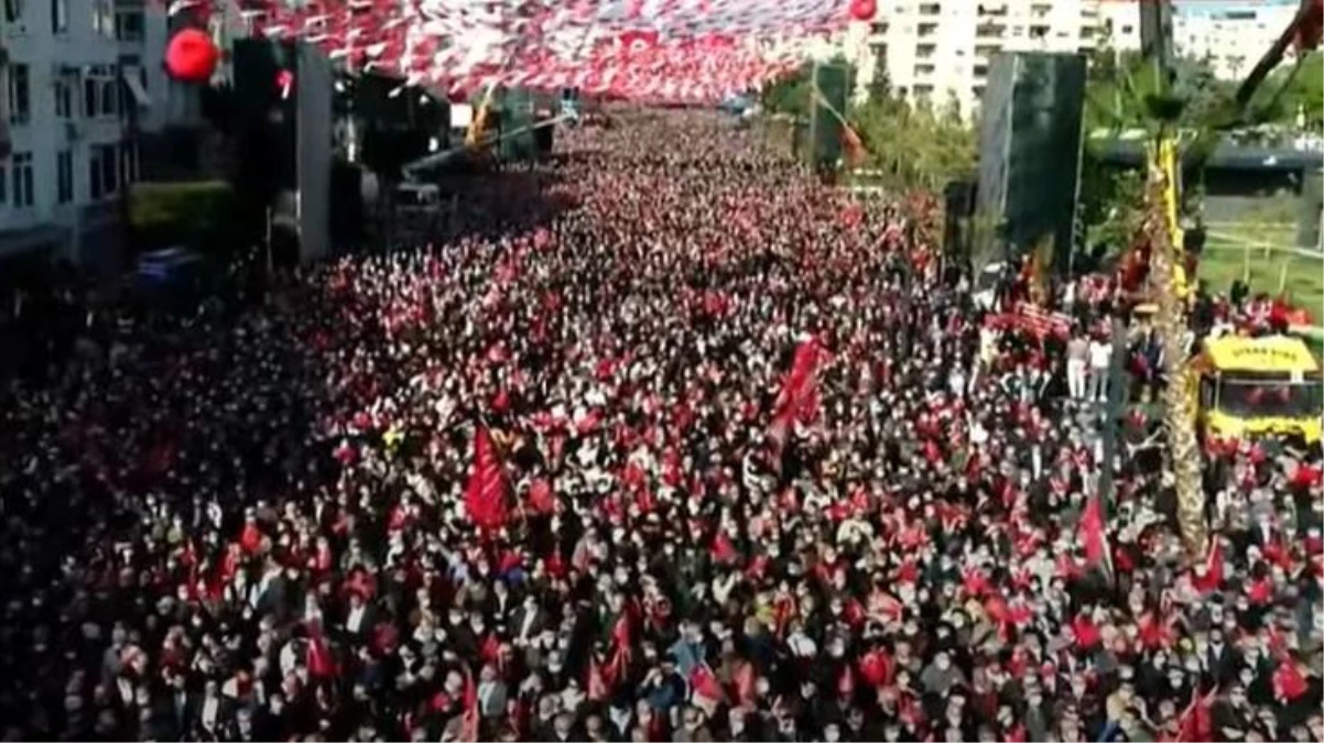 Mersin\'deki kalabalık için "21 bin 500 kişi" diyen valiliğe, CHP\'den yanıt: Gerçekleri küçültmeye kalkan, kendini küçültür