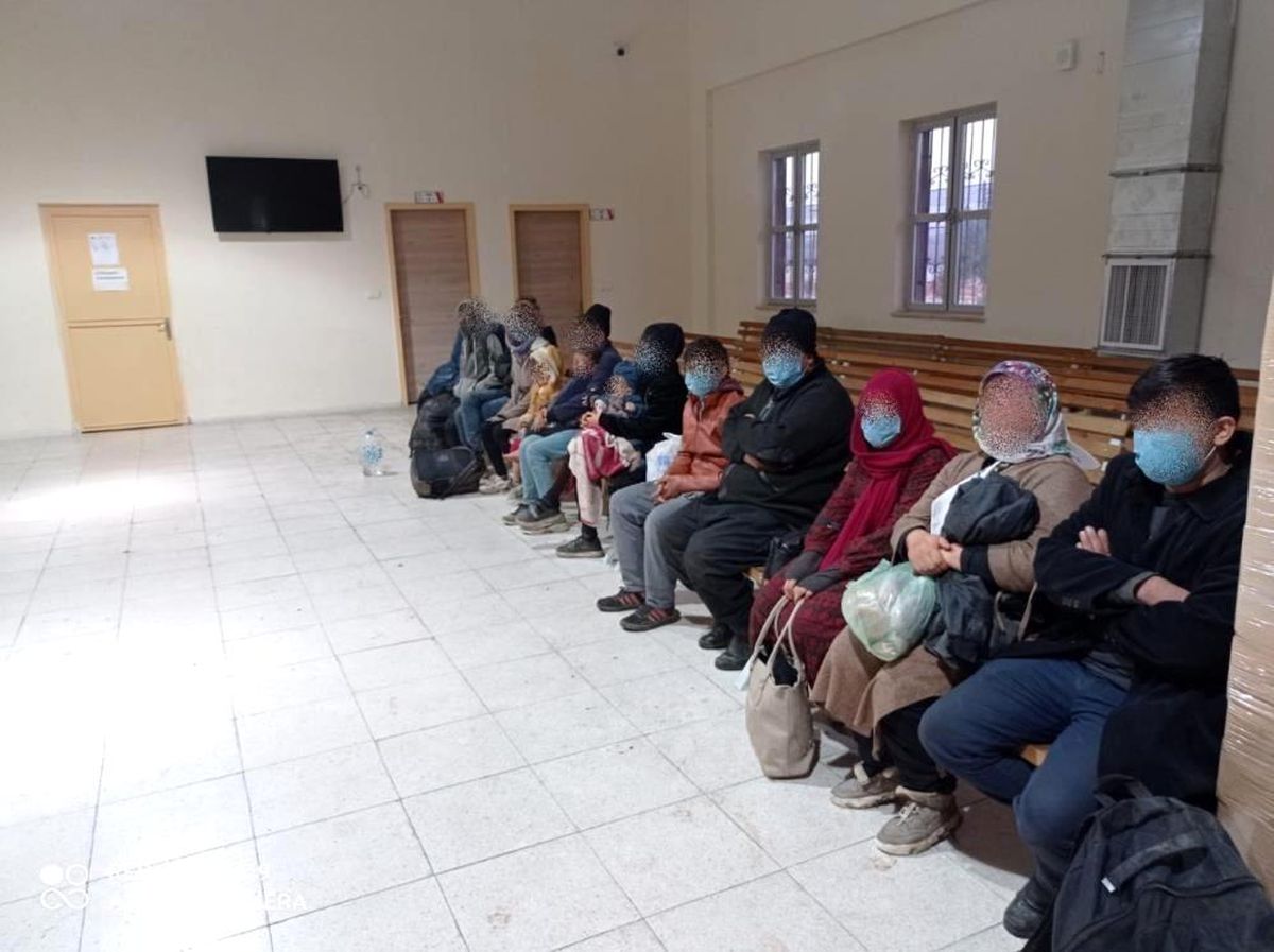 Malatya'da 54 düzensiz göçmen yakalandı