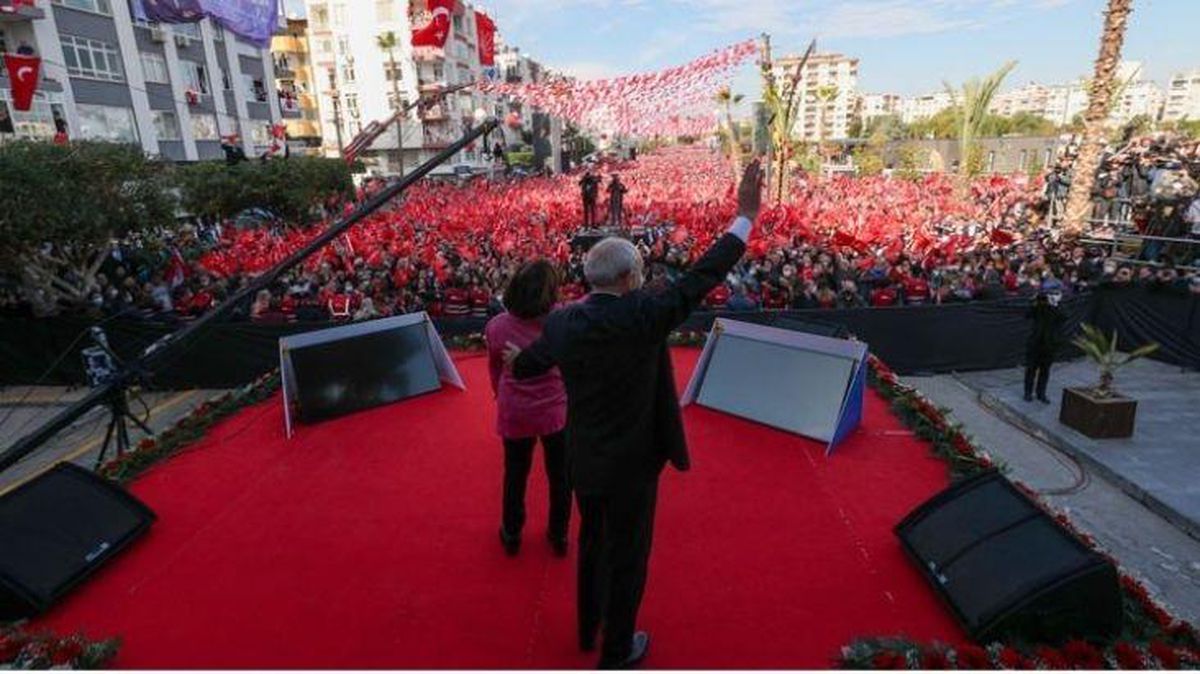 Abdulkadir Selvi: Kalabalık miting yapmak seçimi kazanmak anlamına gelmez!