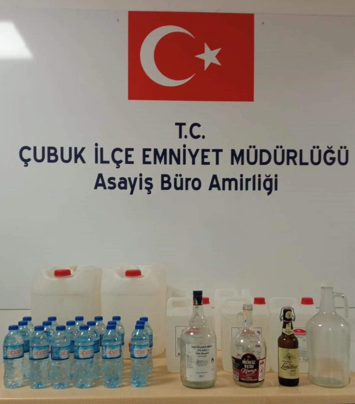 Son dakika haber: Ankara\'da sahte içkiden zehirlendiği öne sürülen kişinin ölümüyle ilgili bir zanlı tutuklandı