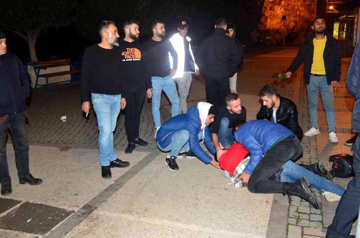 Antalya\'da iki grup arasındaki kavgada kan aktı: 1 yaralı