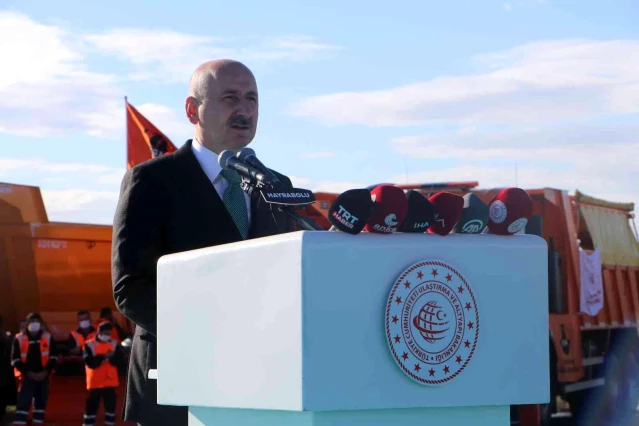Bakan Karaismailoğlu: Hizmet etmeyi unutanların devri Türkiye'de bitmiştir 