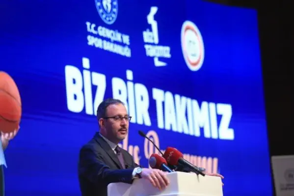 Bakan Kasapoğlu, Biz Bir Takımız Projesi'nin açılış törenine katıldı