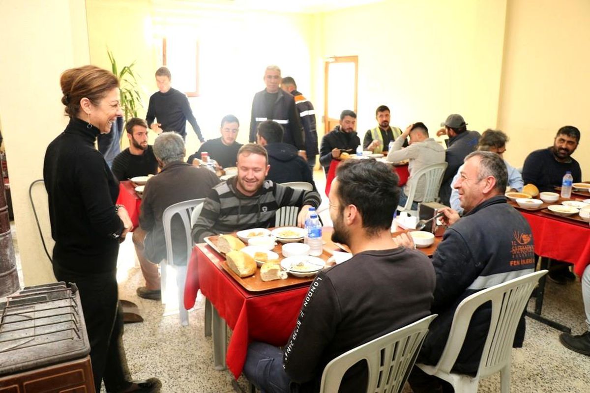 Başkan Köse, işçi personeli iel yemekte bir araya geldi