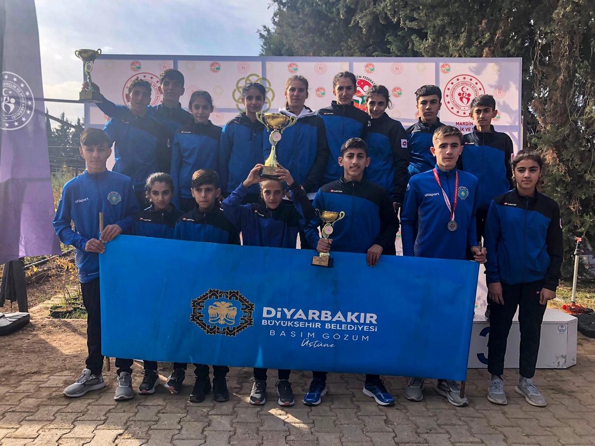 Diyarbakır Büyükşehir Belediyespor Atletizm Takımı Türkiye yarı finallerinde