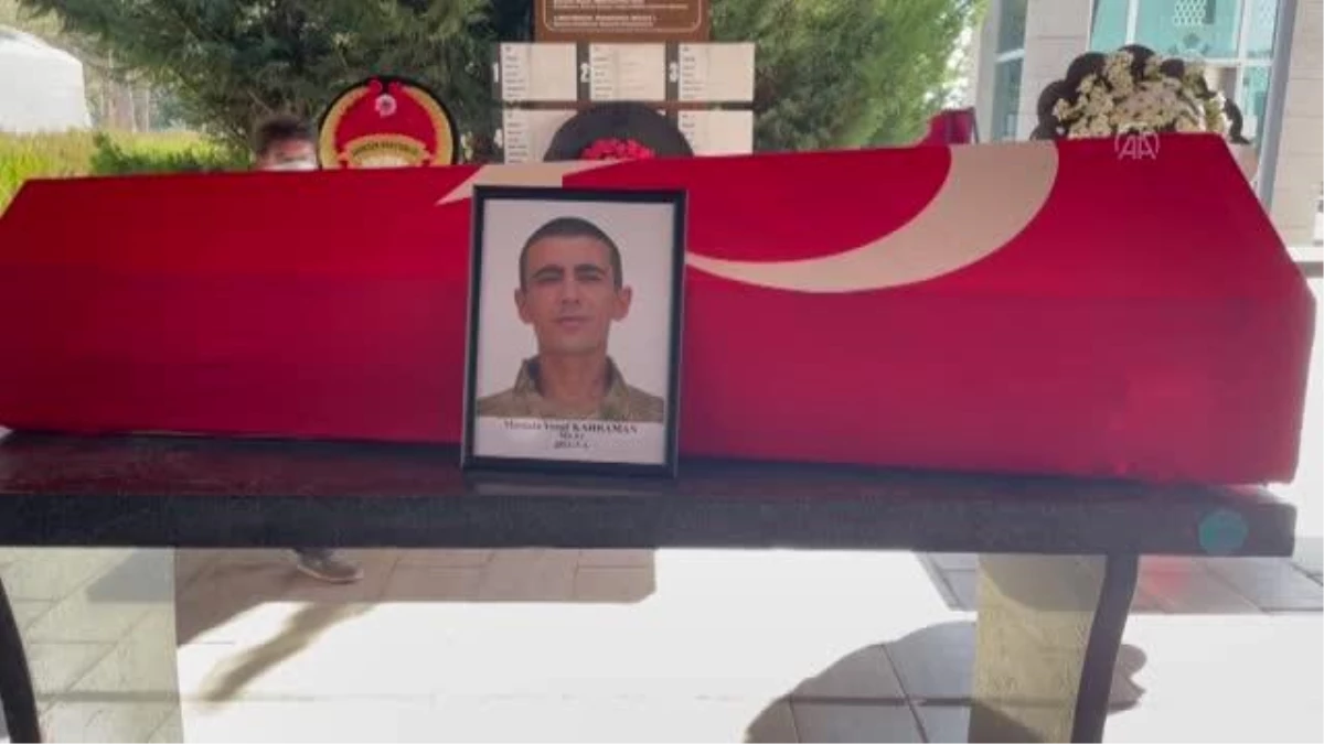 Edirne\'de kalp krizi sonucu vefat eden asker, memleketi Aksaray\'da son yolculuğuna uğurlandı