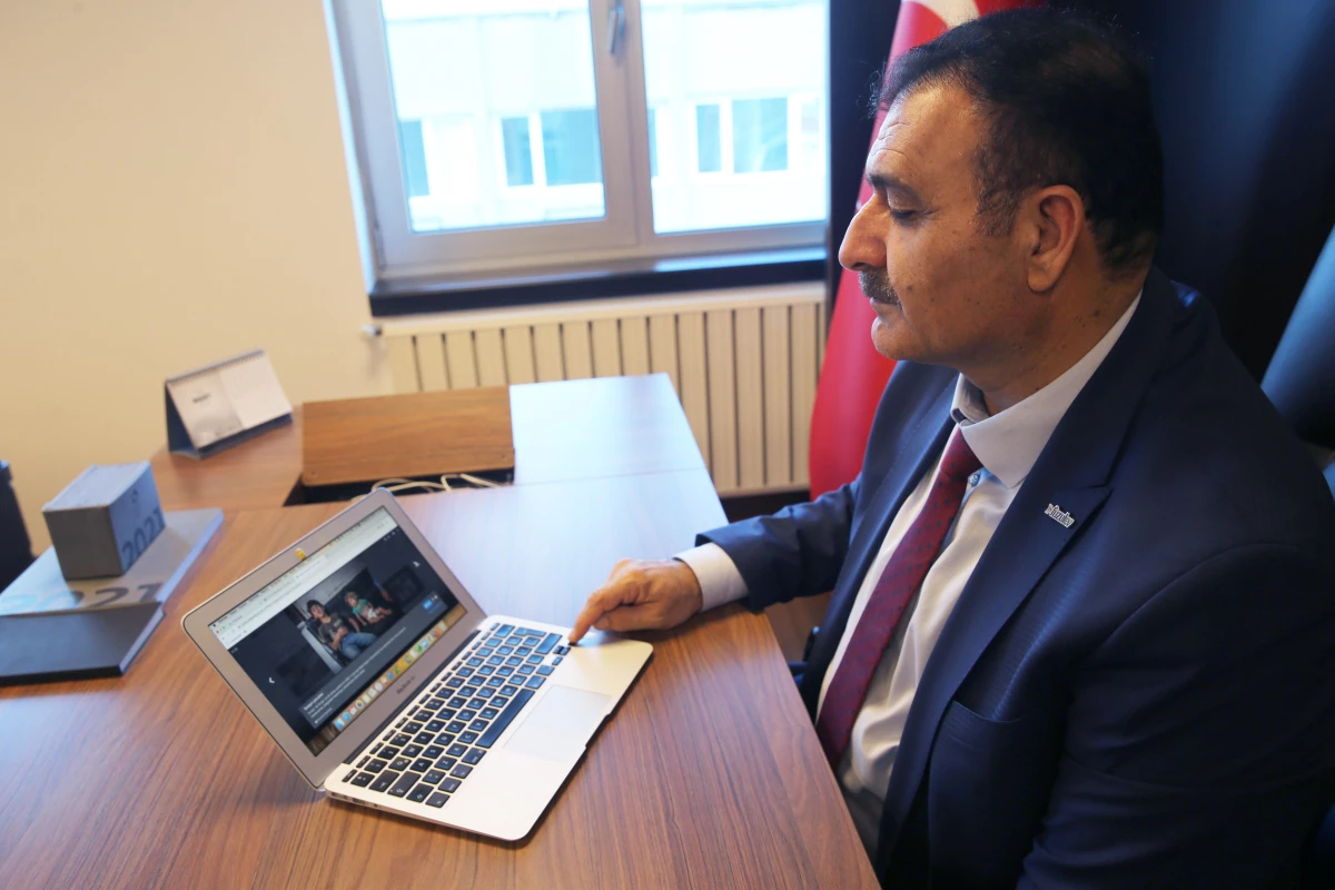FuzulEv Yönetim Kurulu Başkanı Eyüp Akbal, AA\'nın "Yılın Fotoğrafları" oylamasına katıldı