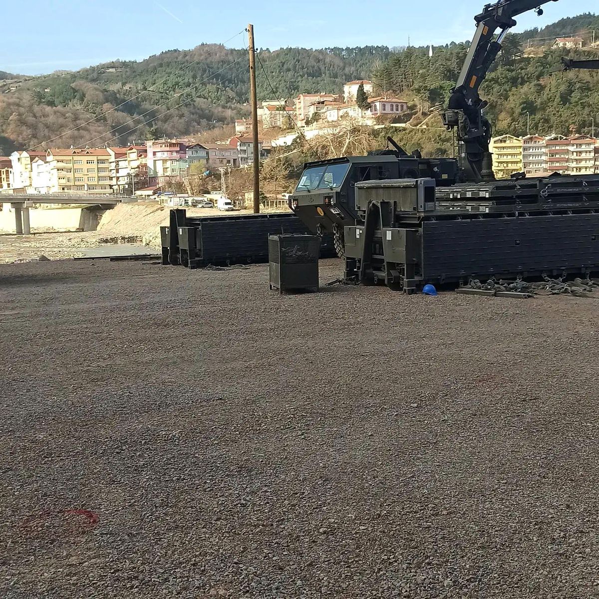 İlk kez Ayancık\'ta kullanılan askeri köprü ilçeden ayrılıyor