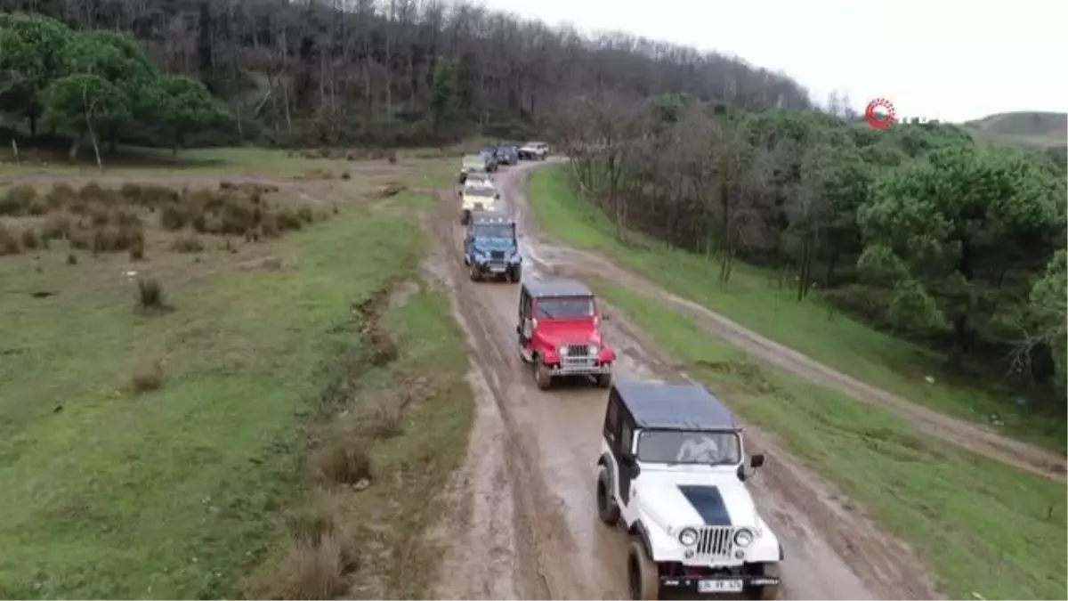 İstanbul\'da Off-Road nefes kesti... Araçların zorlu yolculuğu böyle görüntülendi