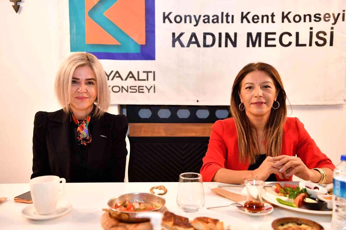 Kadın Meclisi, kadın sorunlarını konuştu