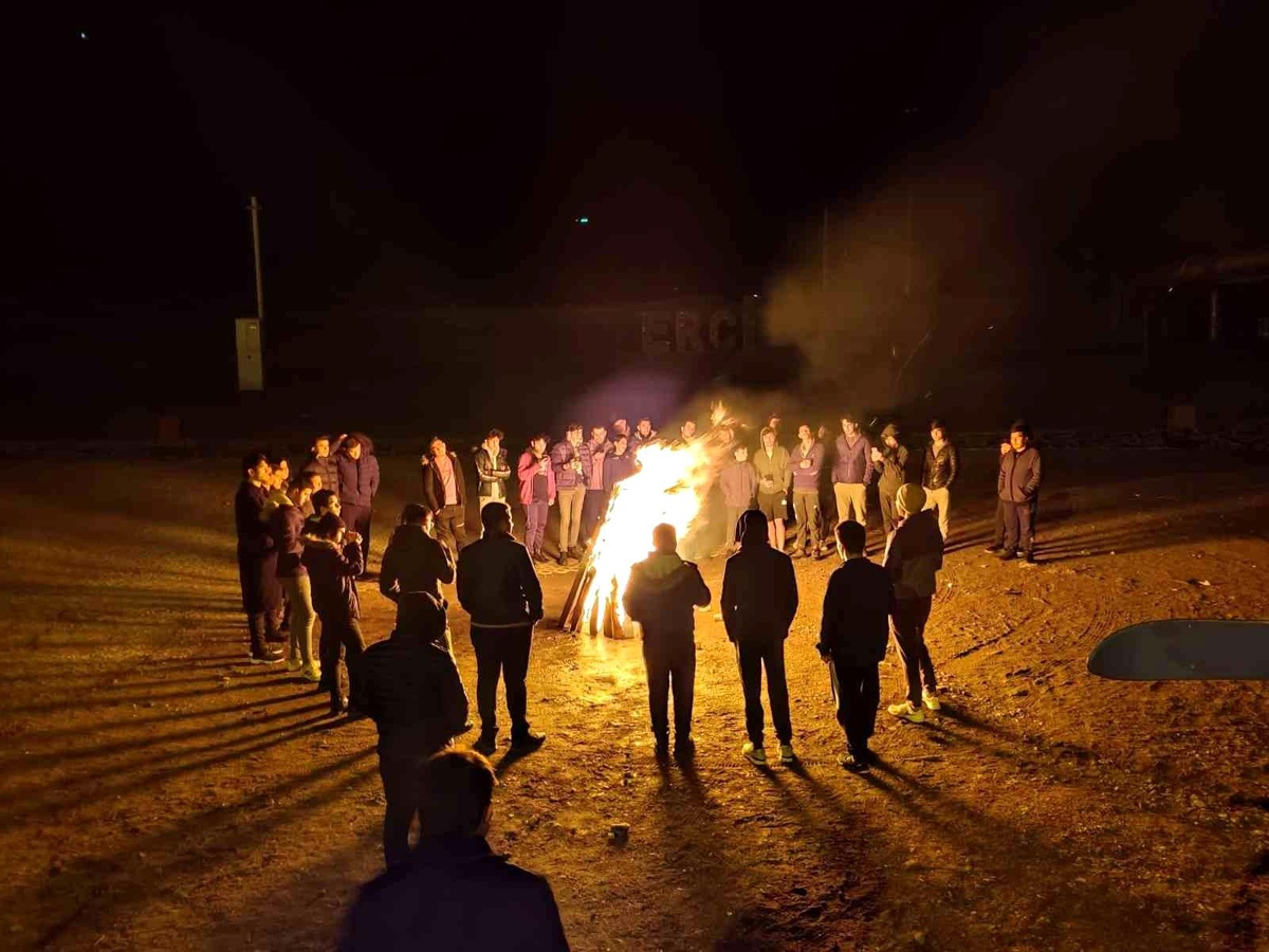 Kahramanmaraş\'tan gelen gençler Erciyes\'te kamp yaptı