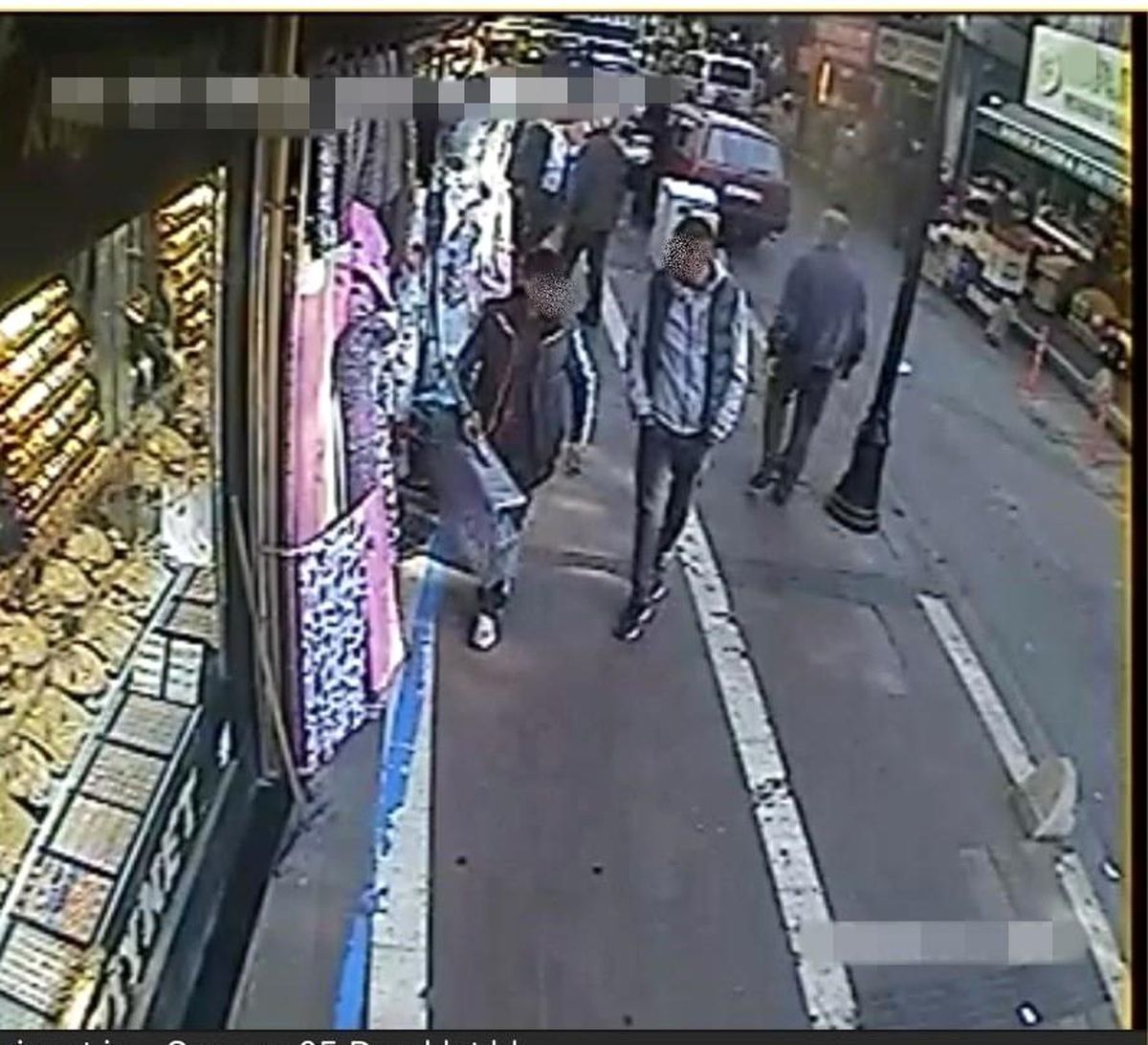Kanepe örtüsü çalan şahıs kameralara yakalandı