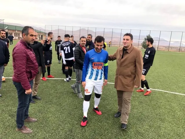 Kaymakam Sinanoğlu'ndan futbolculara destek çağrısı