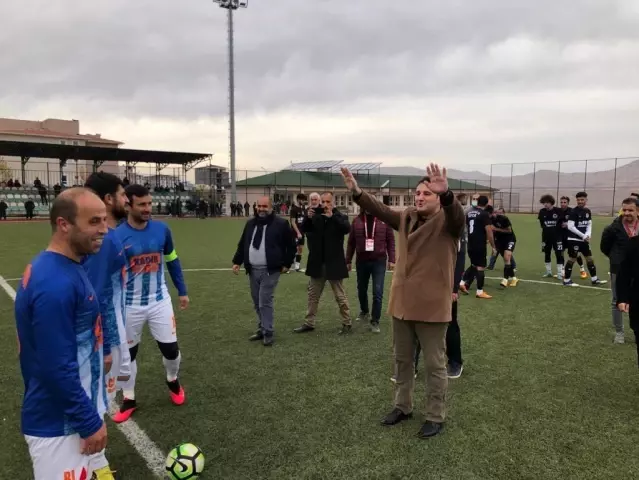 Kaymakam Sinanoğlu'ndan futbolculara destek çağrısı