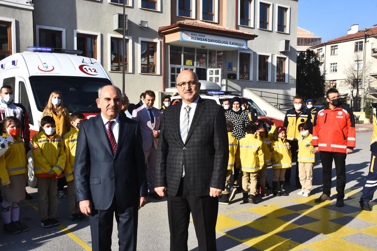 Konya\'da ilkokul öğrencilerine acil sağlık hizmetleri tanıtıldı