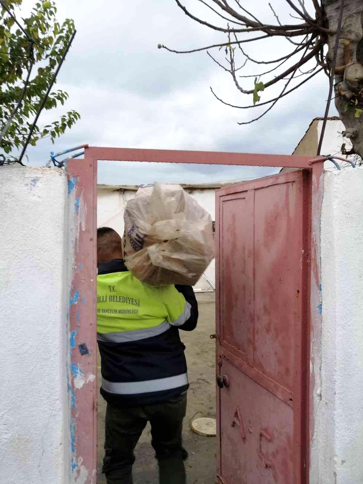 Nazilli Belediyesi, 617 aileye yakacak yardımında bulundu