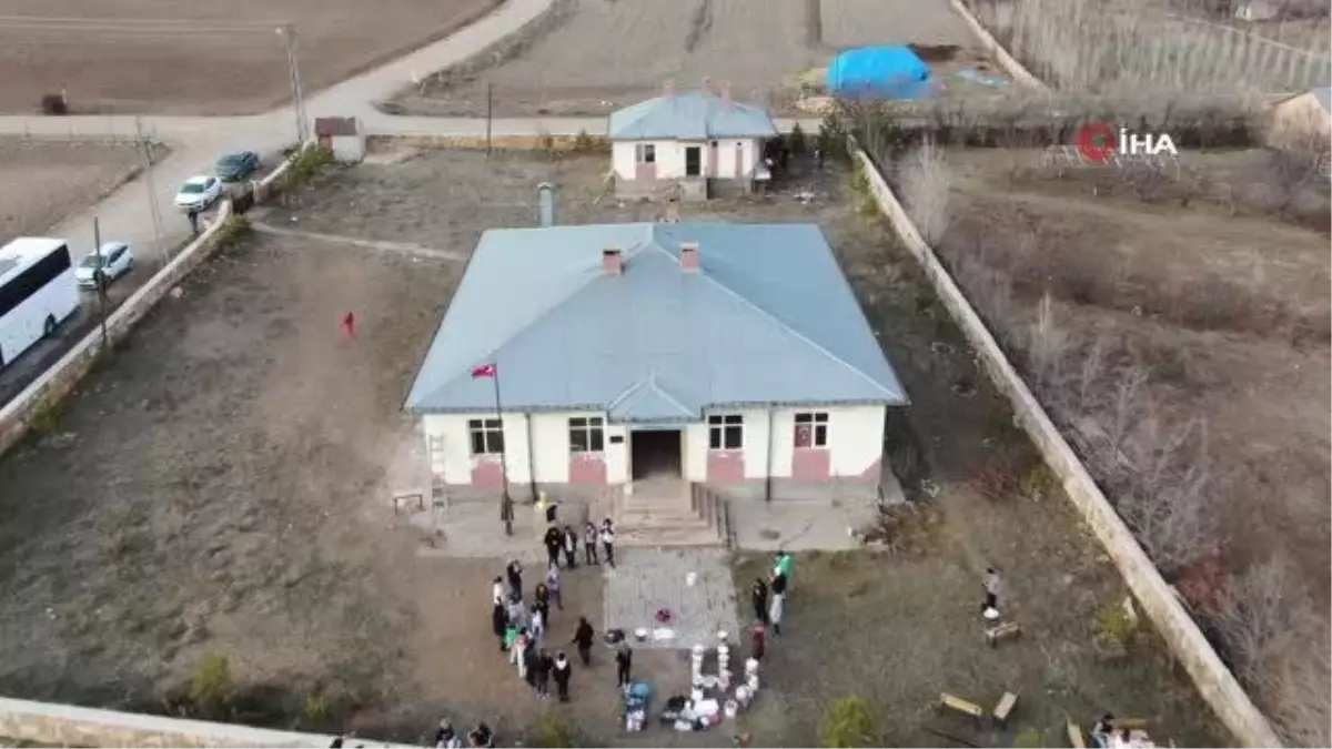 Onlarca öğrenci bir araya geldi, yaptıkları takdir topladı