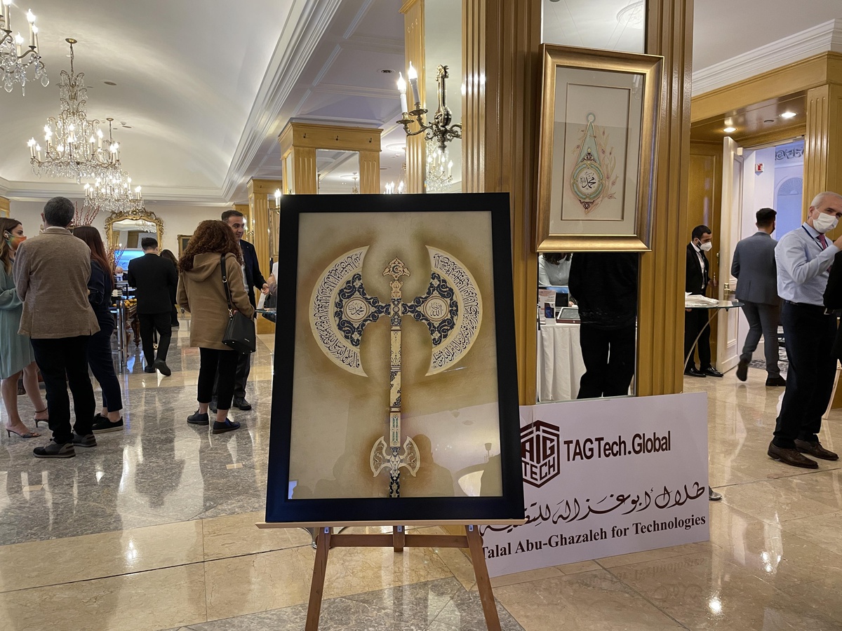 Ressam Beyza Akıncı Kaplan\'ın klasik sanat eserleri 12. Boğaziçi Zirvesi\'nde sergileniyor