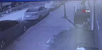 Son Dakika | Seyir halindeki otomobile silahlı saldırı kamerada: 1 ölü