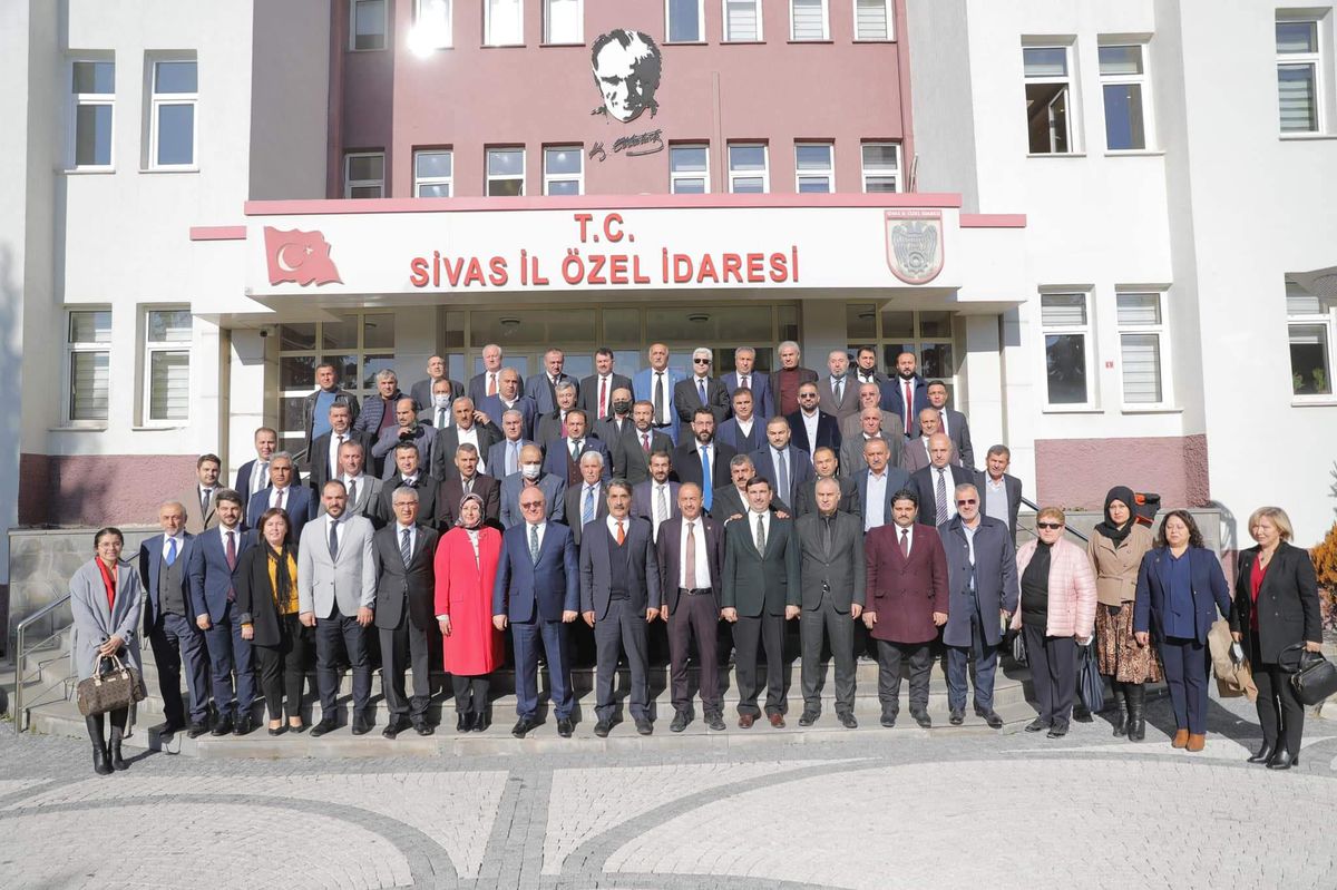 Sivas Belediye Başkanı Bilgin, İl Genel Meclisi\'ne konuk oldu