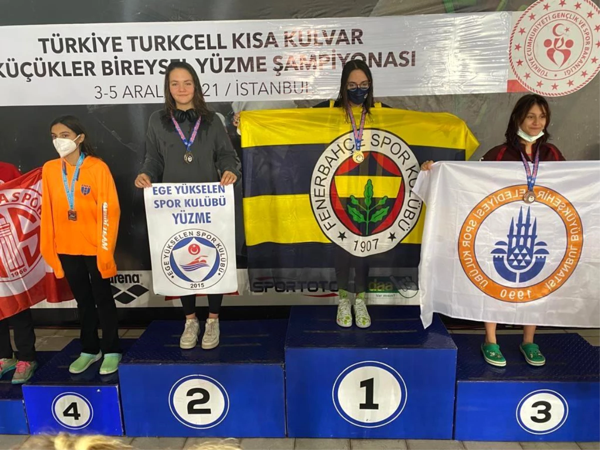 Söke\'ye Türkiye Yüzme Şampiyonası\'ndan 4 Türkiye ikinciliği geldi