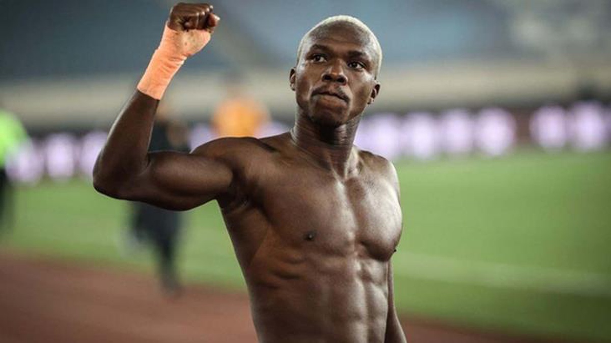 Trabzonspor\'un yeni yıldızı yola çıktı! Kouassi, uçaktan fotoğraf paylaştı