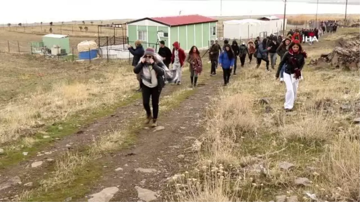 Van Büyükşehir Belediyesinin doğa yürüyüşü Amik parkuru ile devam etti